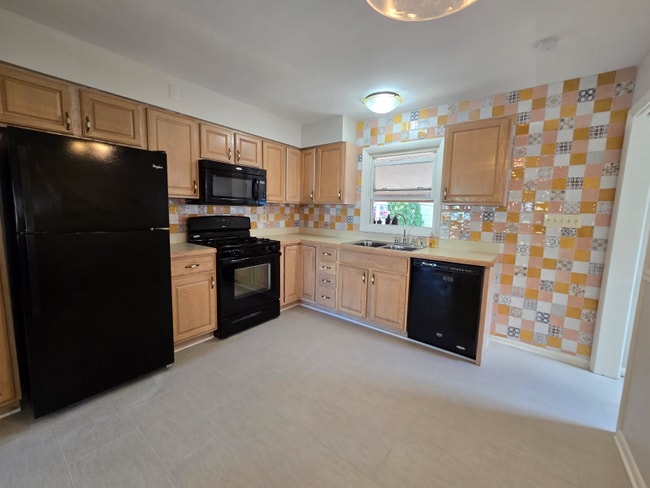 Photo - 705 Decatur St