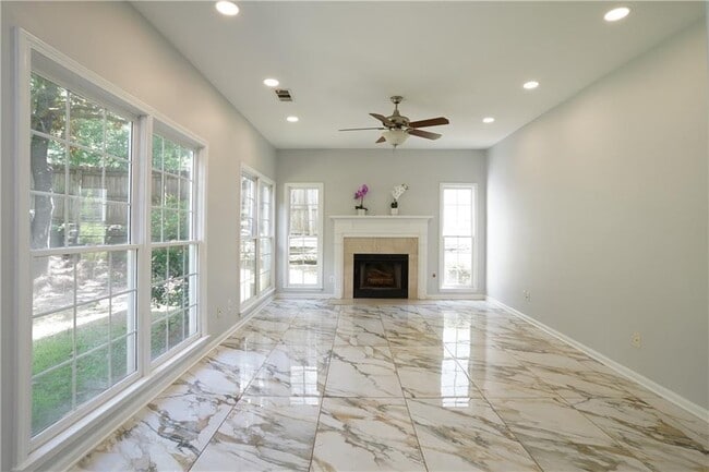 272 Birchmore Walk