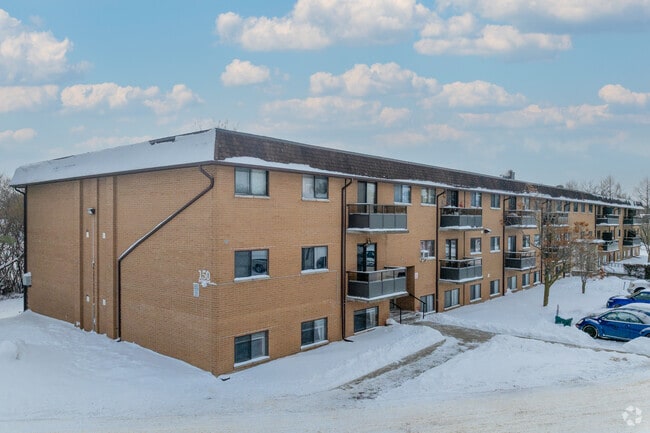 Photo - 130-150 Christopher Drive