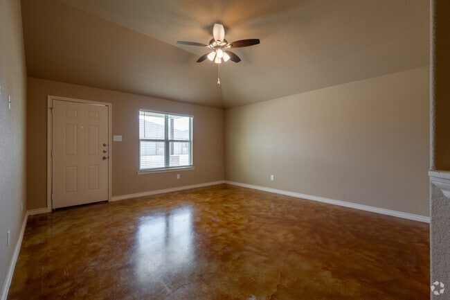 3BR, 2BA - 1,293SF - Living Room