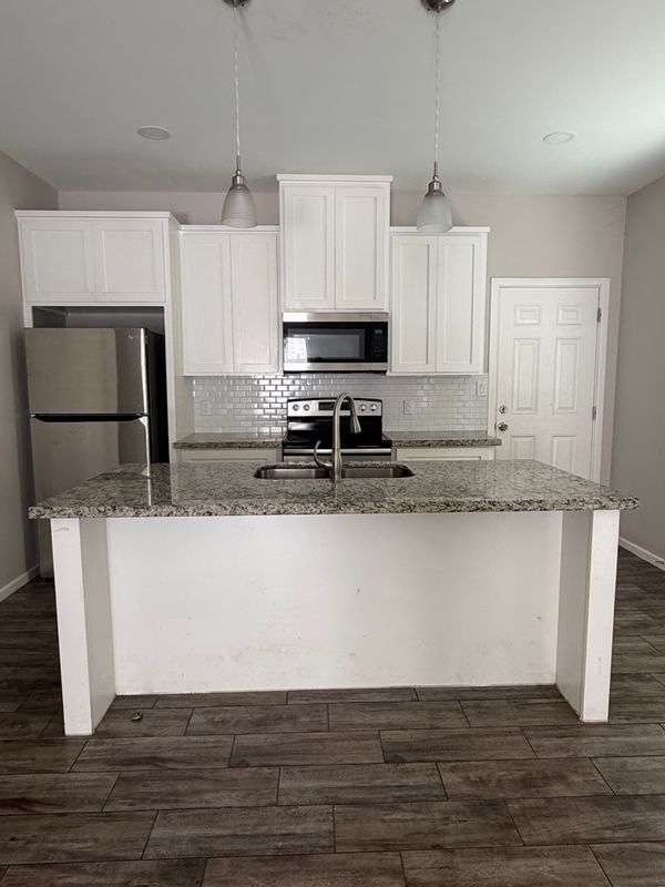 5800 Sandpiper Ave Unit 1