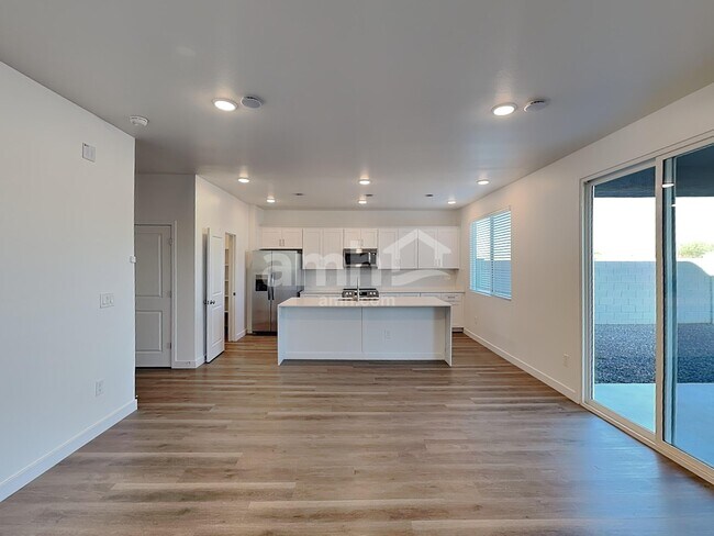 Photo - 9730 W Luxton Ln