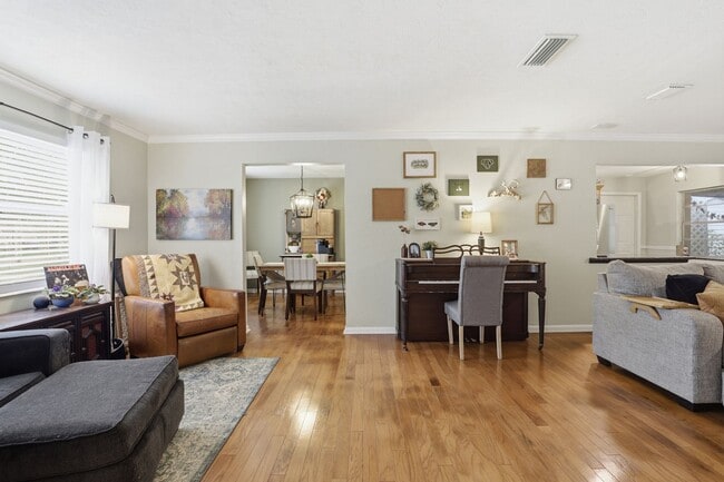 Photo - 4731 NW 39th St