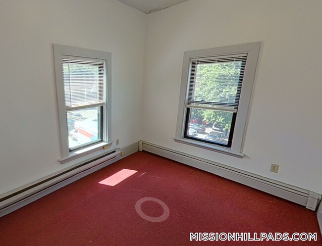 Photo - 1540 Tremont St Unidad 2R