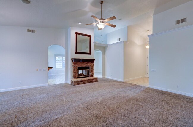 Photo - 1824 E Turnberry Ave