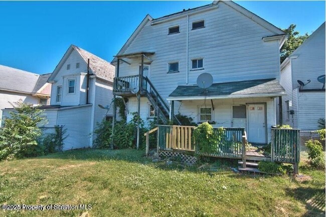 Photo - 261 Dana St