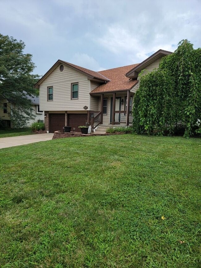 Photo - 18500 E Arrowhead Ln