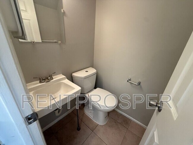 Photo - 4211 S Semoran Blvd Unidad #8