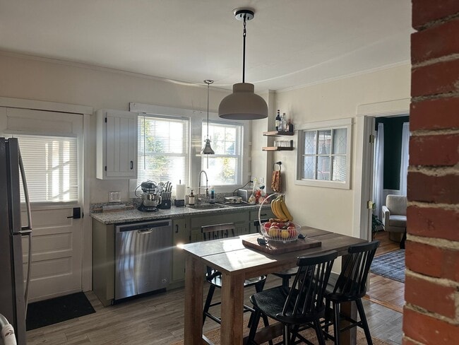 Photo - 23 Edwards St Unit 23 Edwards Street