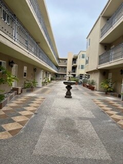 Beautiful courtyard - 11646 Chenault St Condo Unit 12