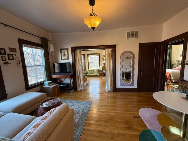 Photo - 6904 N Wayne Ave Unidad 2S