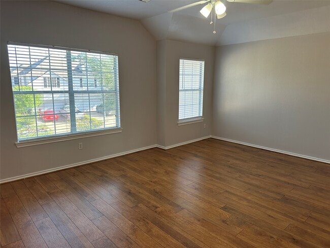 Photo - 16518 Cairngrove Ln