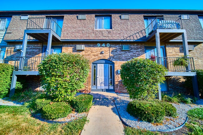 Three Pines Apartments - Three Pines Apartments