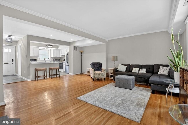 Photo - 7716 Tiverton Dr