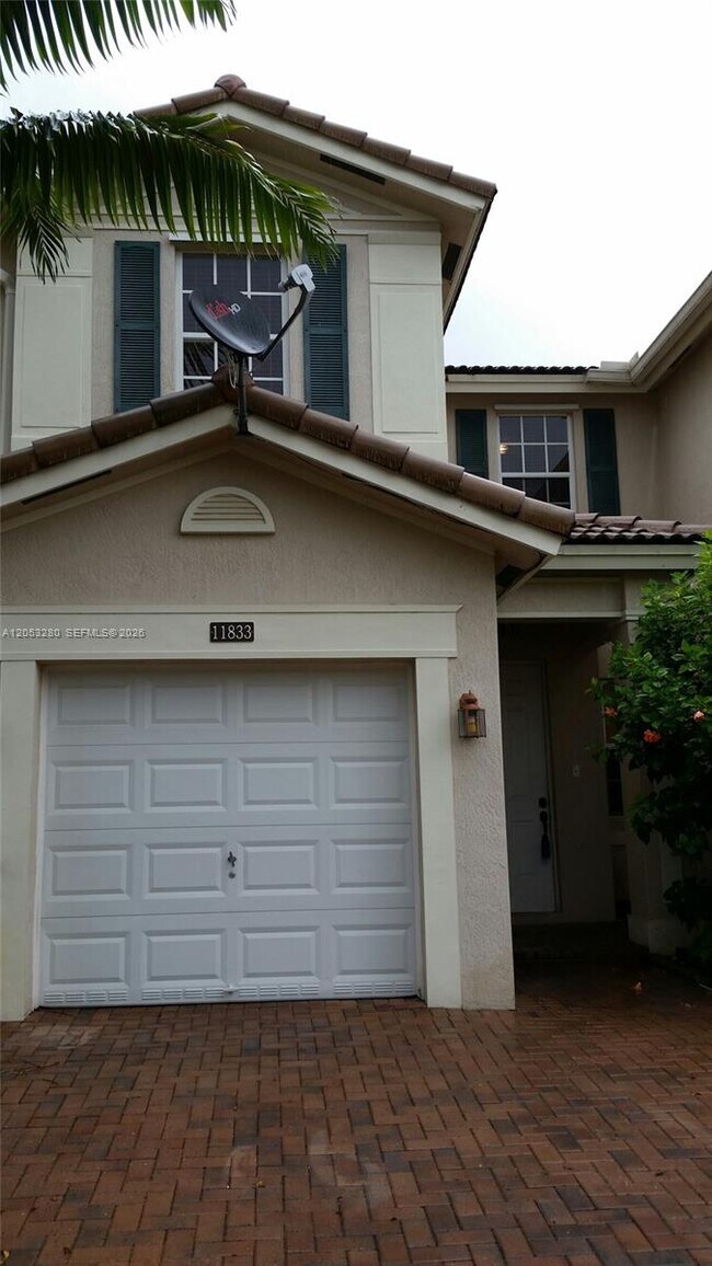 Building Photo - 11833 SW 152nd Ct