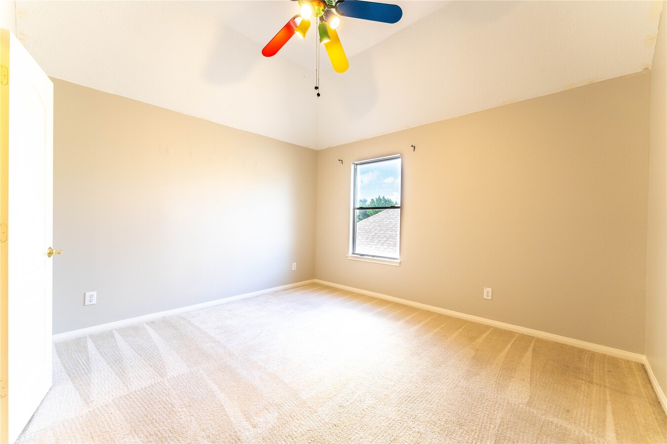 Photo - 311 Saunter Dr