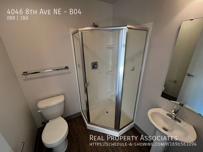 Photo - 4046 8th Ave NE Unit B04