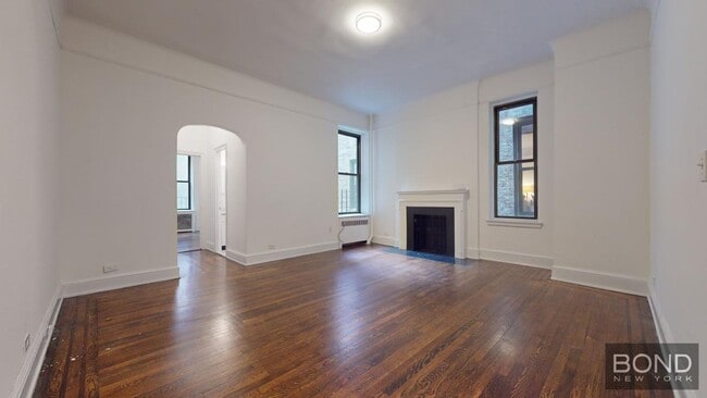 Photo - 106 E 81st St Apartment Unit 4D