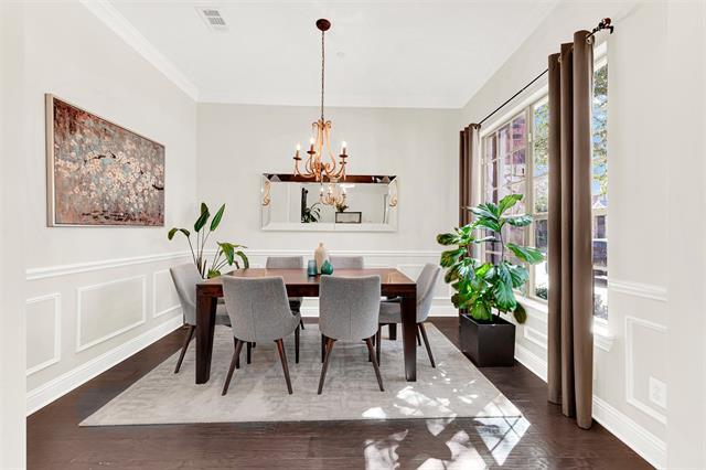 Photo - 4697 Edith St