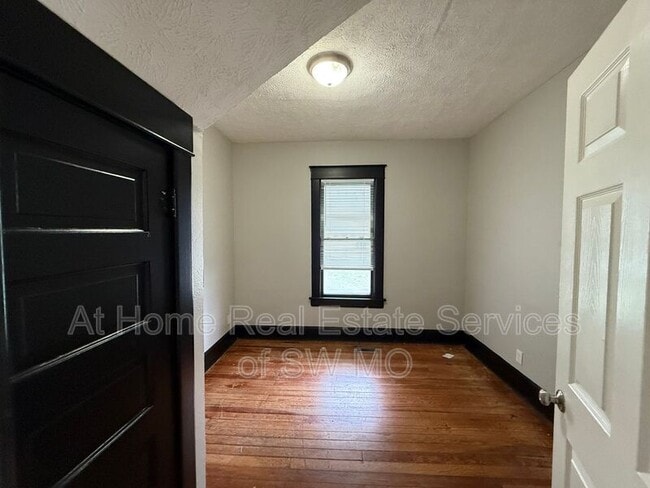 Photo - 820 S New Ave