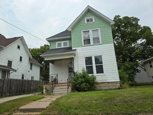 Building Photo - 826 Wright St Unit Lower