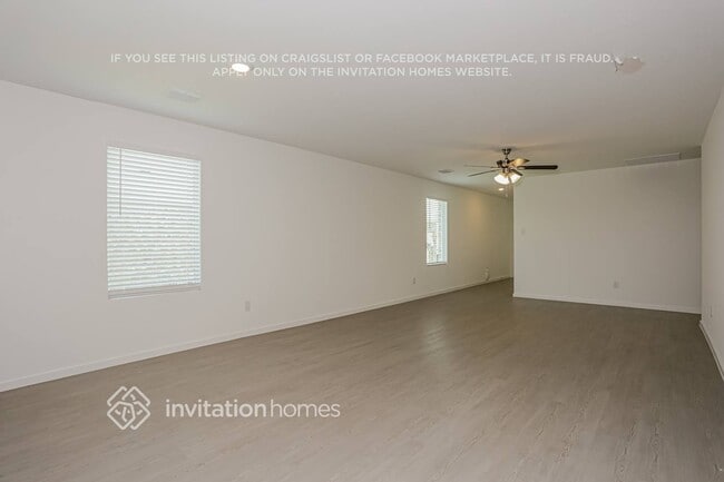 Photo - 935 Carrick Dr