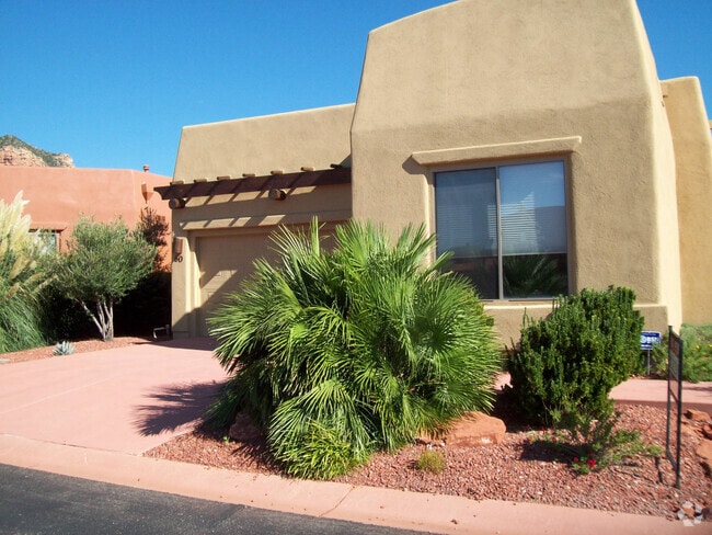 Building Photo - HOUSE - VILLAGE OF OAK CREEK - FIRECLIFF