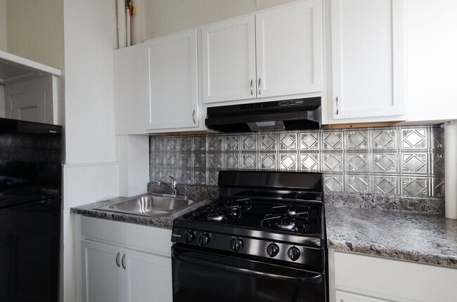 Photo - Caldwell Apartments