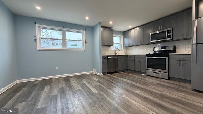 Photo - 12611 Biscayne Dr