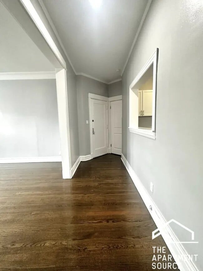 Photo - 1214 W Rosemont Ave Unit 1214 West Rosemont Avenue