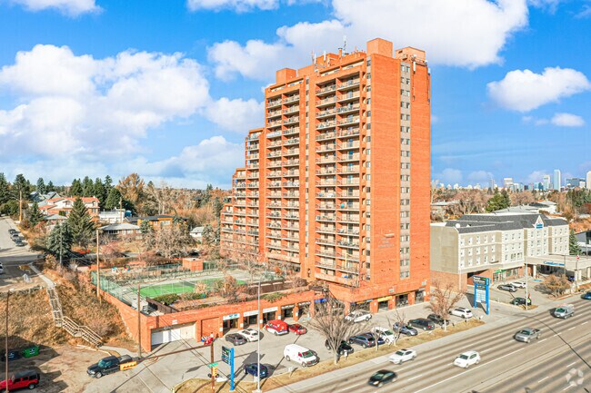 Building Photo - Stanley Park Place