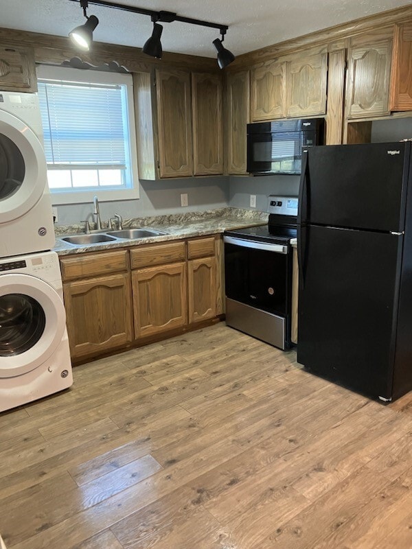 Building Photo - 602 W Santa Gertrudis St Unit A2