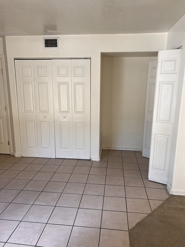 Photo - 2536 N Corinthian Garden Dr