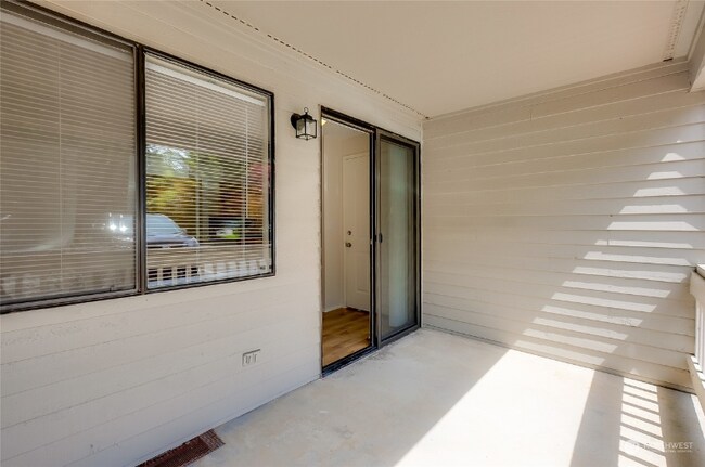 Photo - 4410 NW Wedgewood Ln Unidad 1
