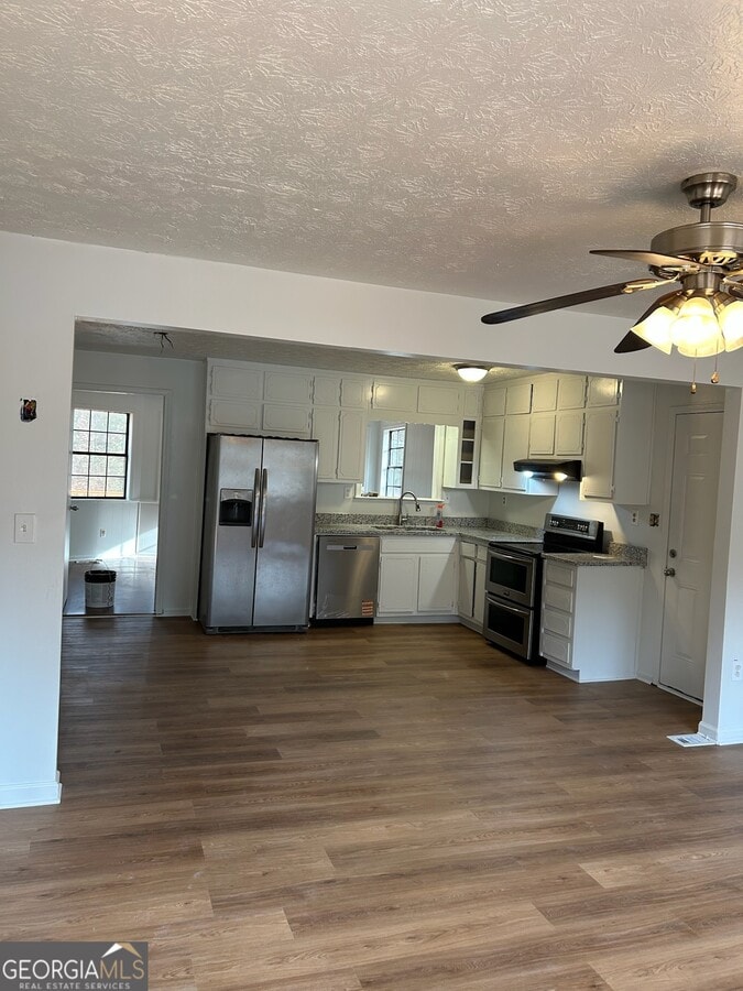 Photo - 197 Lexington Ct