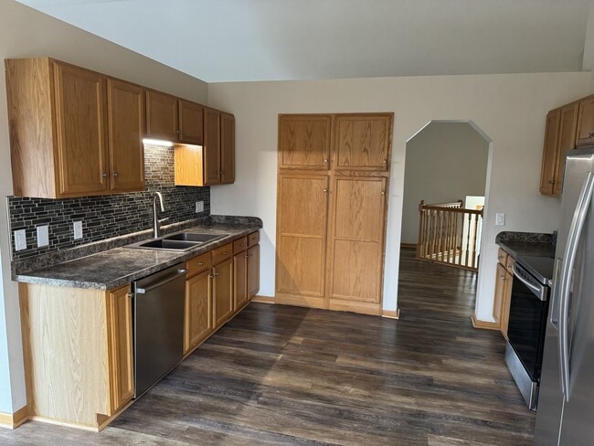 Photo - 7191 Joplin Ave S