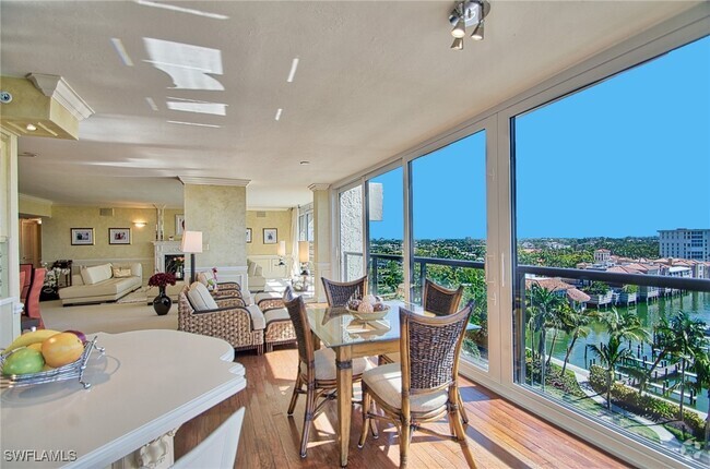 Building Photo - 4031 Gulf Shore Blvd N Unit 8E Rental