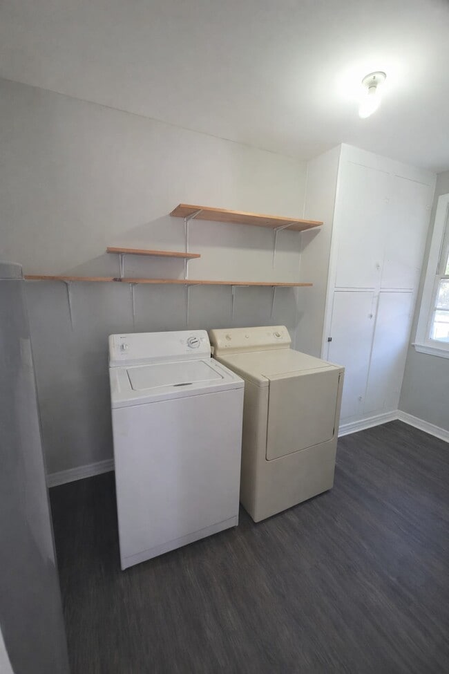 Photo - 1330 West Dr