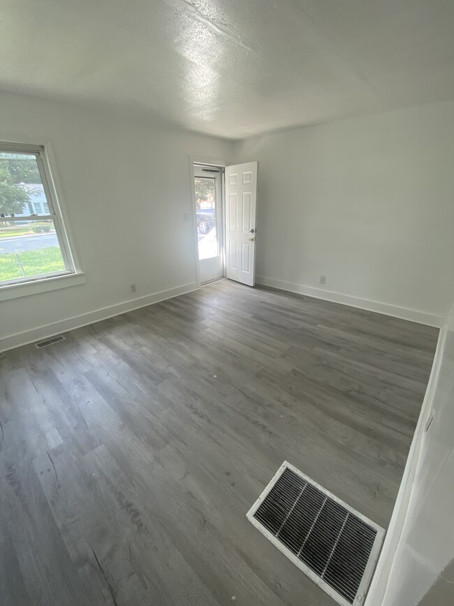 Photo - 2401 Celia Ave Unit 1