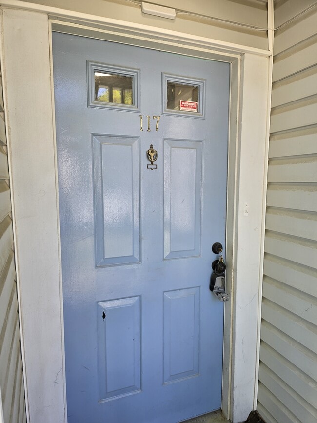 Photo - 117 Kingsbury Dr