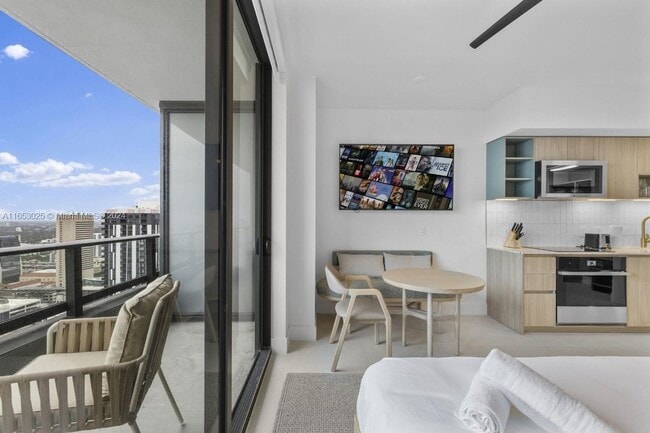 Photo - 601 NE 1st Ave Unit 4410