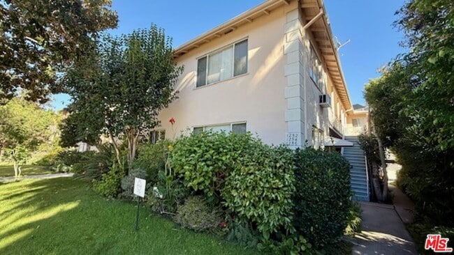 Building Photo - 1254 Smithwood Dr Unit 1/2