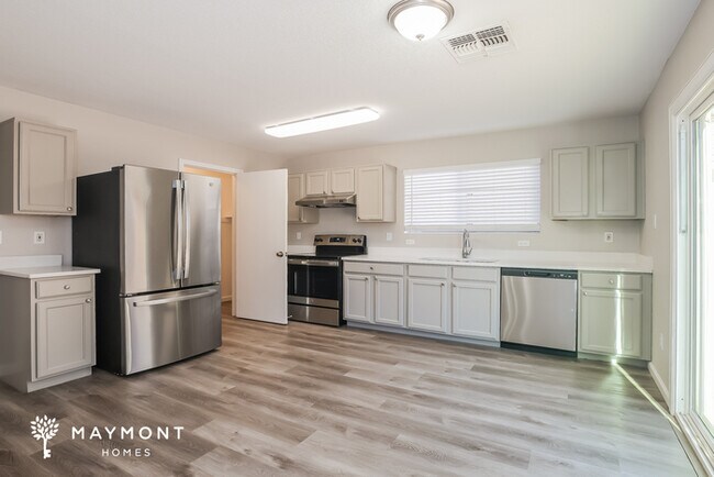 Photo - 2327 E 35th Ave