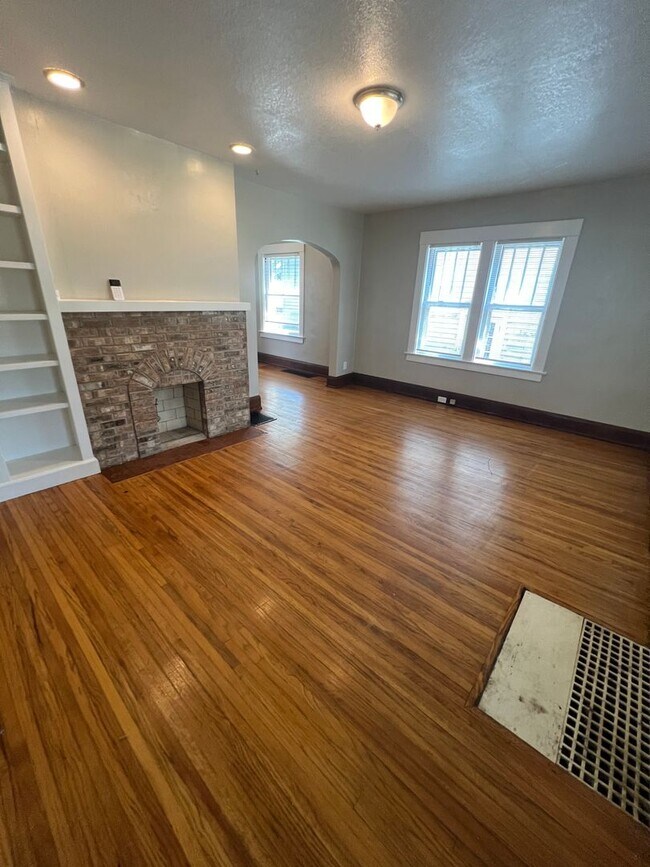 Photo - Welcome to this charming 3-bedroom, 1-bath...