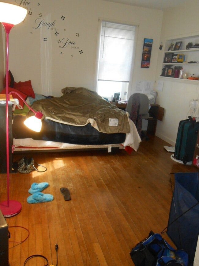 Photo - Awesome 2 Bed 1 Bath! Available June 1st!