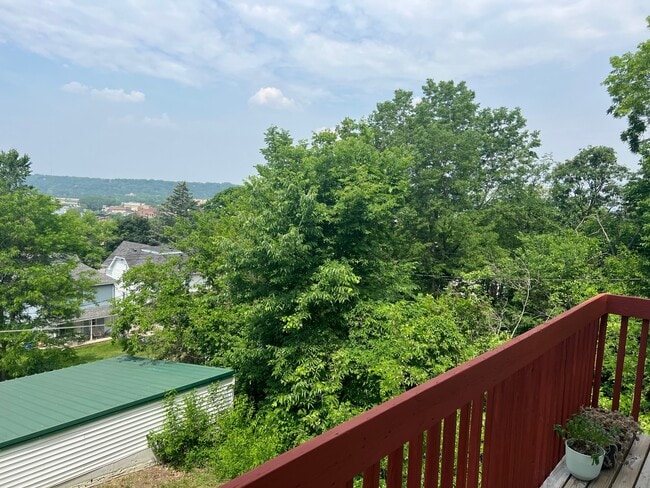 Photo - 120 Locust St