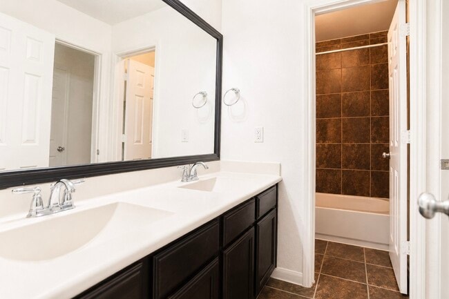 Photo - 3303 Belmont River Ln