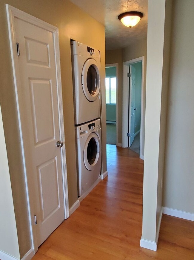 Candlewood Apartment Homes