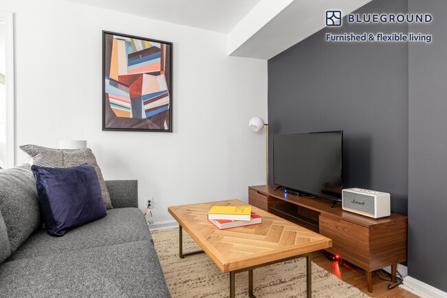 Photo - 1826 Vernon St NW Unit FL-1-ID178