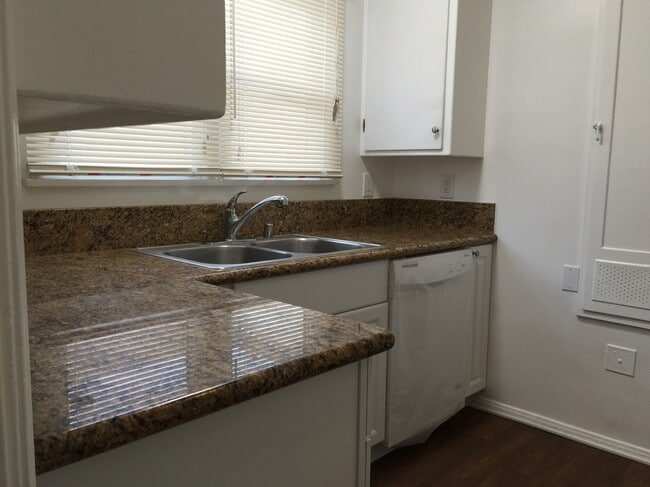 Photo - 5981 Guthrie Ave Unit 3